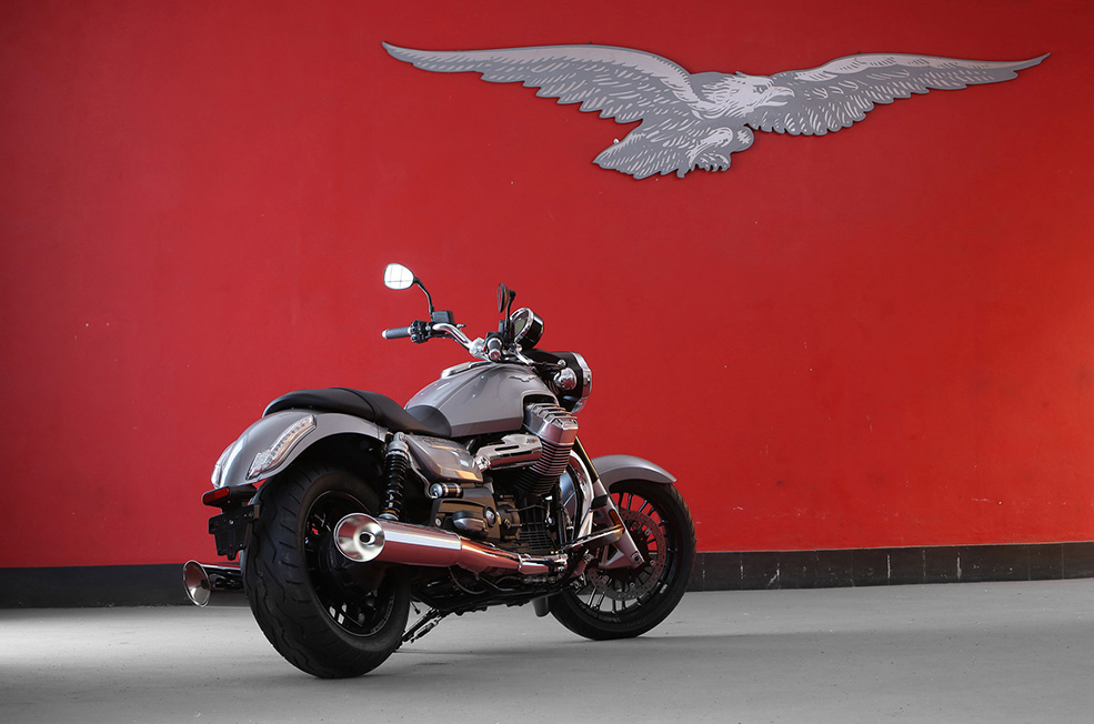 California 1400 Custom